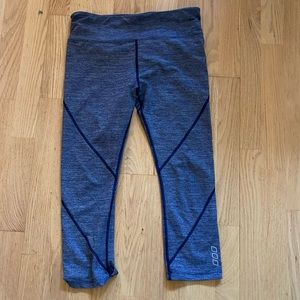 Lorna Jane Cropped Leggings